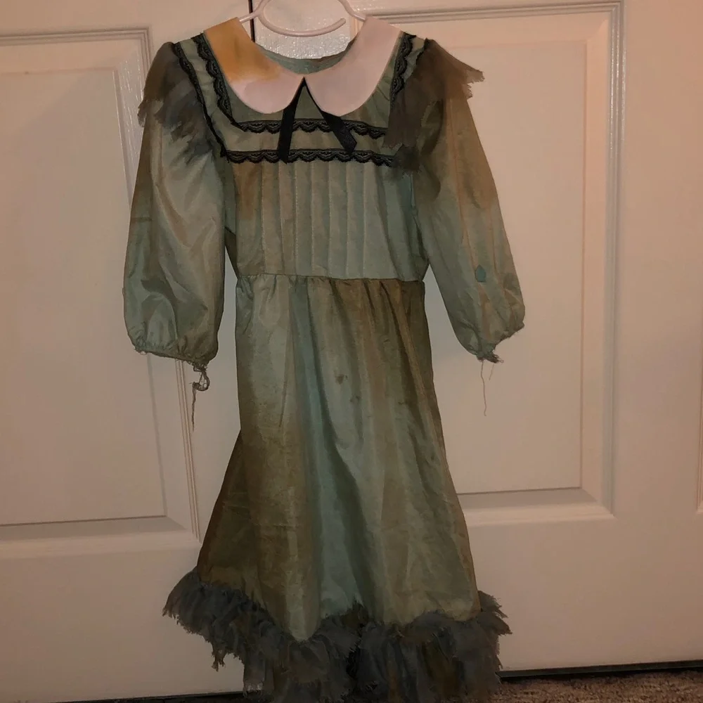 Girl’s Victorian Ghost Girl Halloween Costume Dress